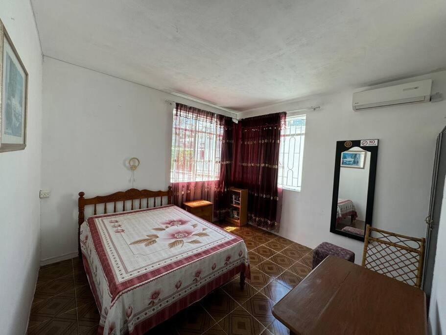 Les Voyageurs Apartment *